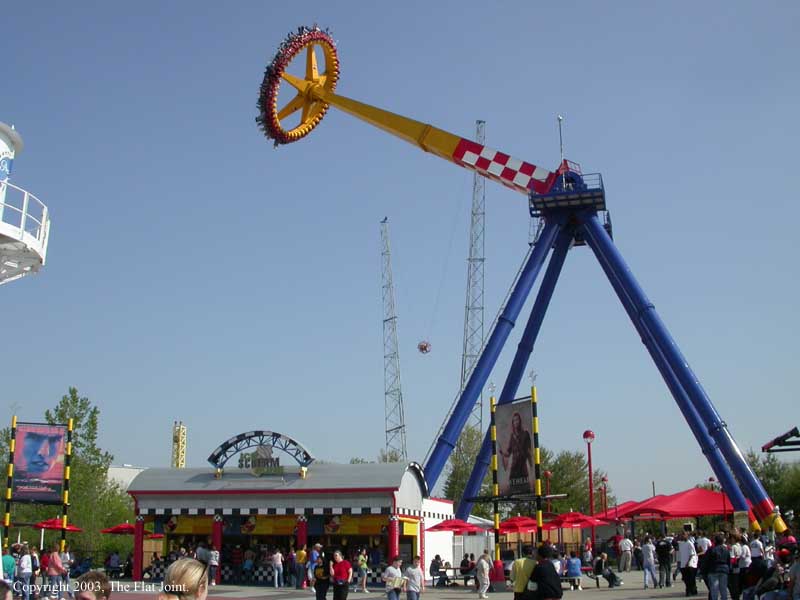 giant frisbee ride for fairground